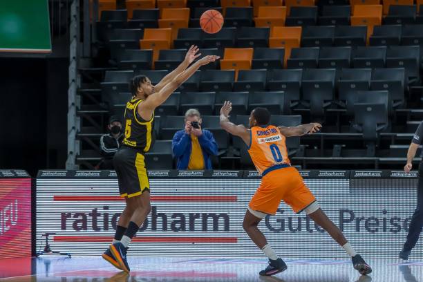 化运作和专 化运作和专