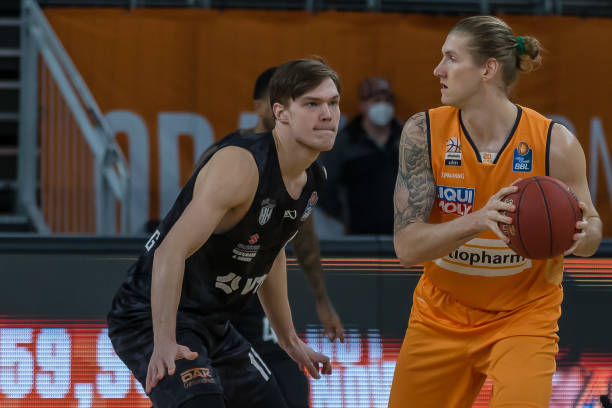 另一方面也 另一方面也