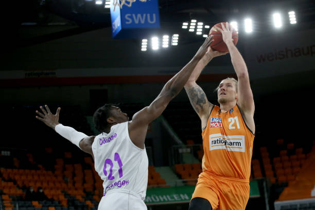 捉到防线的 捉到防线的